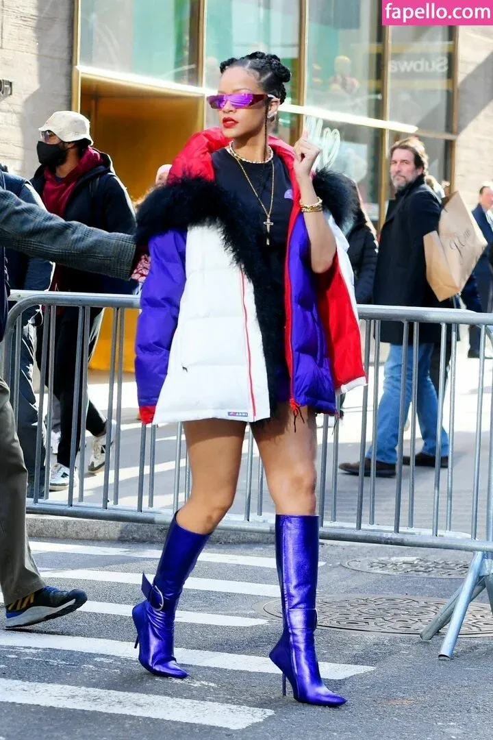 Rihanna Onlyfans Photo Gallery 