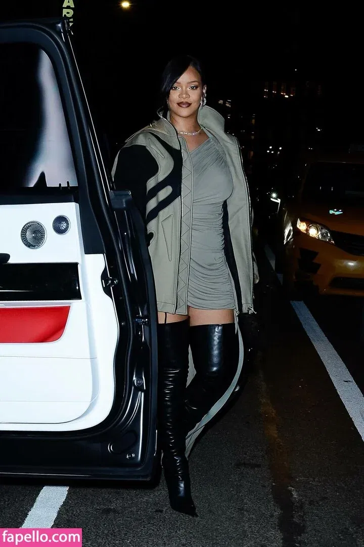 Rihanna Onlyfans Photo Gallery 