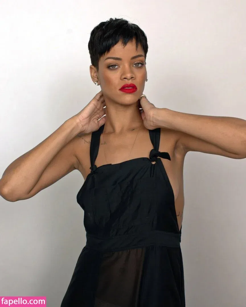 Rihanna Onlyfans Photo Gallery 