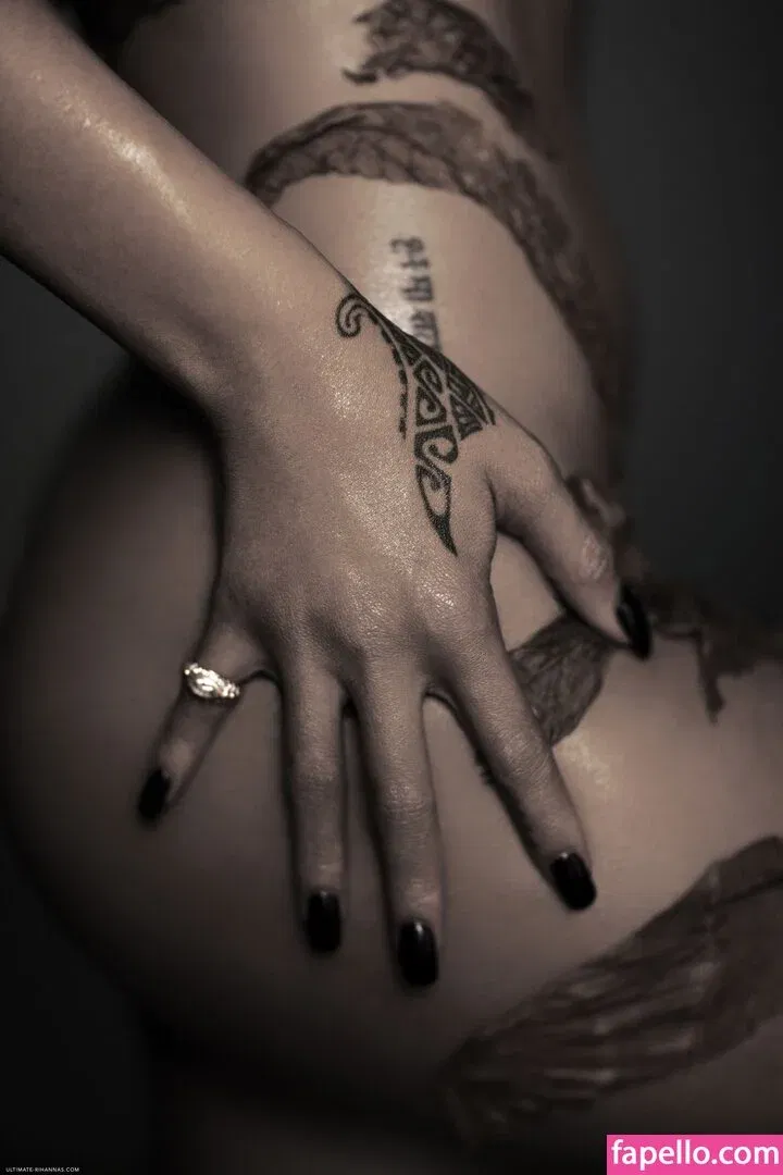 Rihanna Onlyfans Photo Gallery 