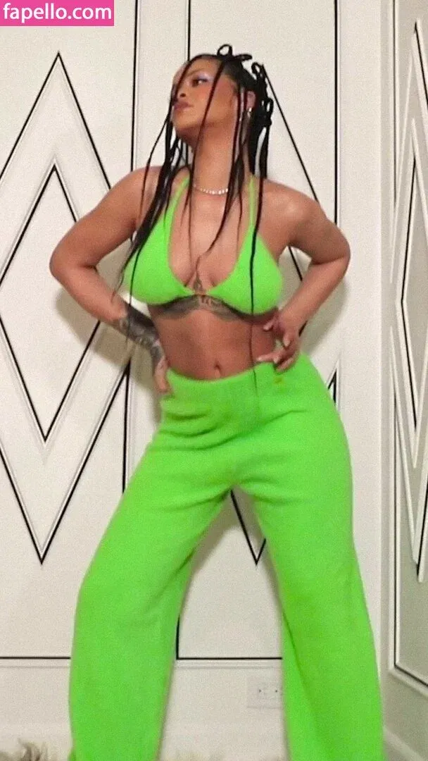 Rihanna Onlyfans Photo Gallery 