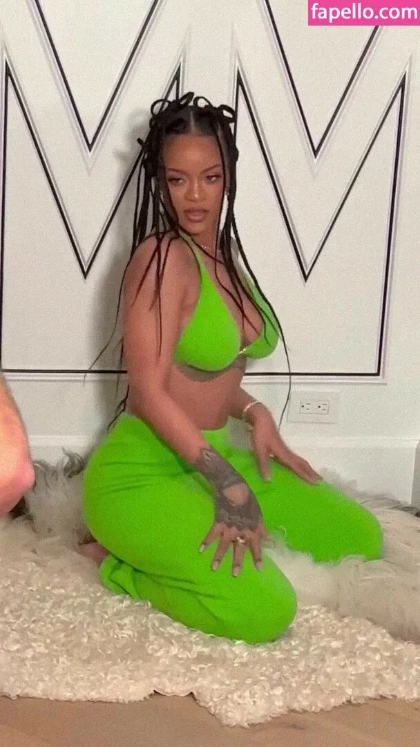 Rihanna Onlyfans Photo Gallery 