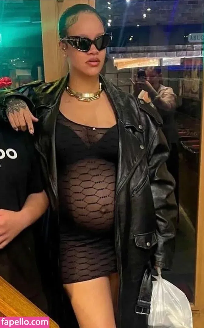 Rihanna Onlyfans Photo Gallery 