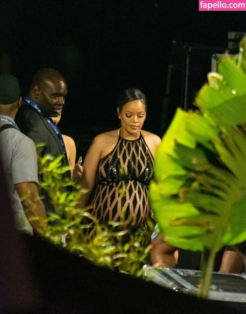 Rihanna Onlyfans Photo Gallery 