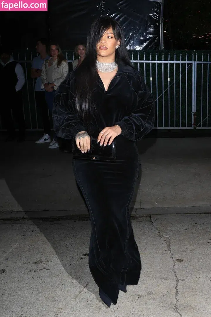 Rihanna Onlyfans Photo Gallery 