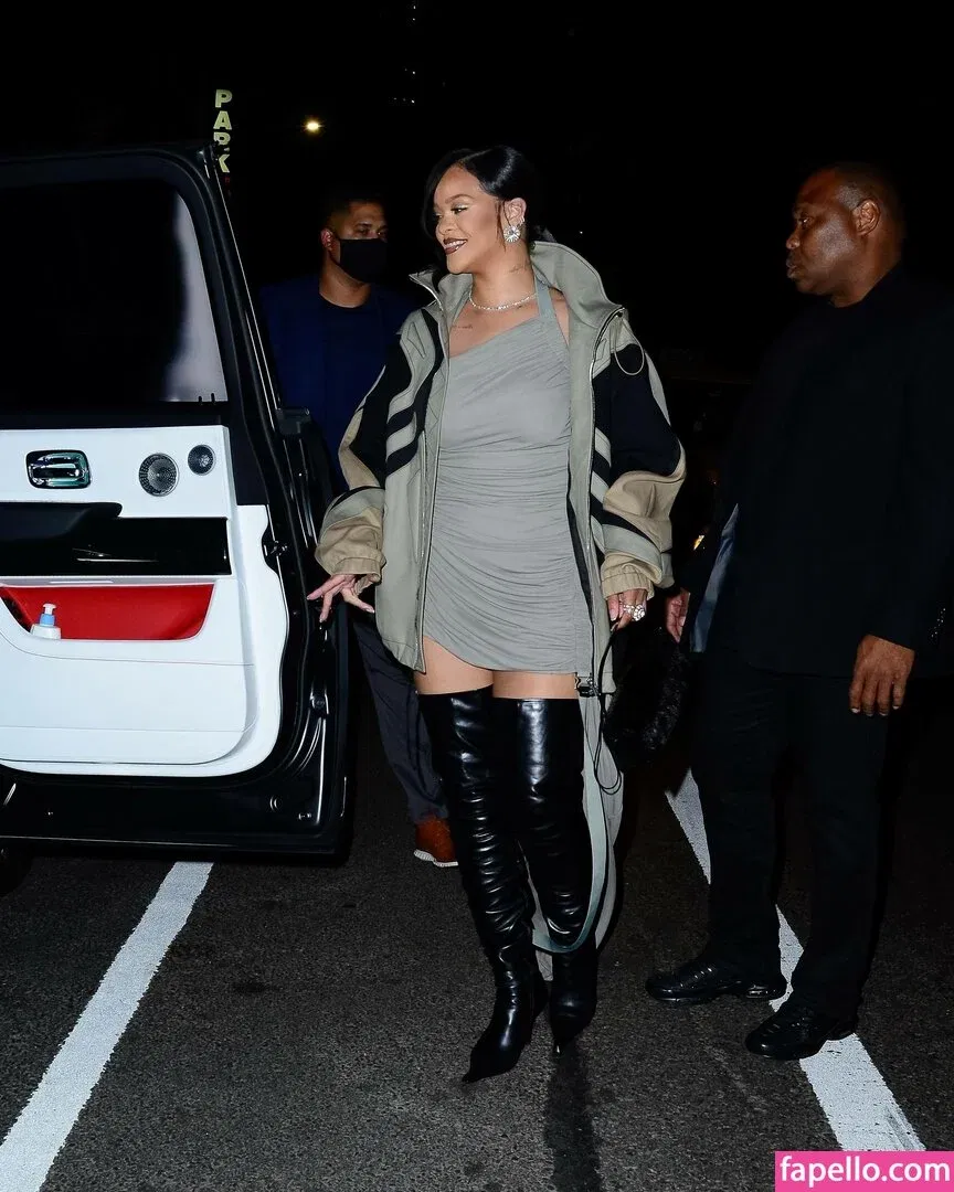 Rihanna Onlyfans Photo Gallery 