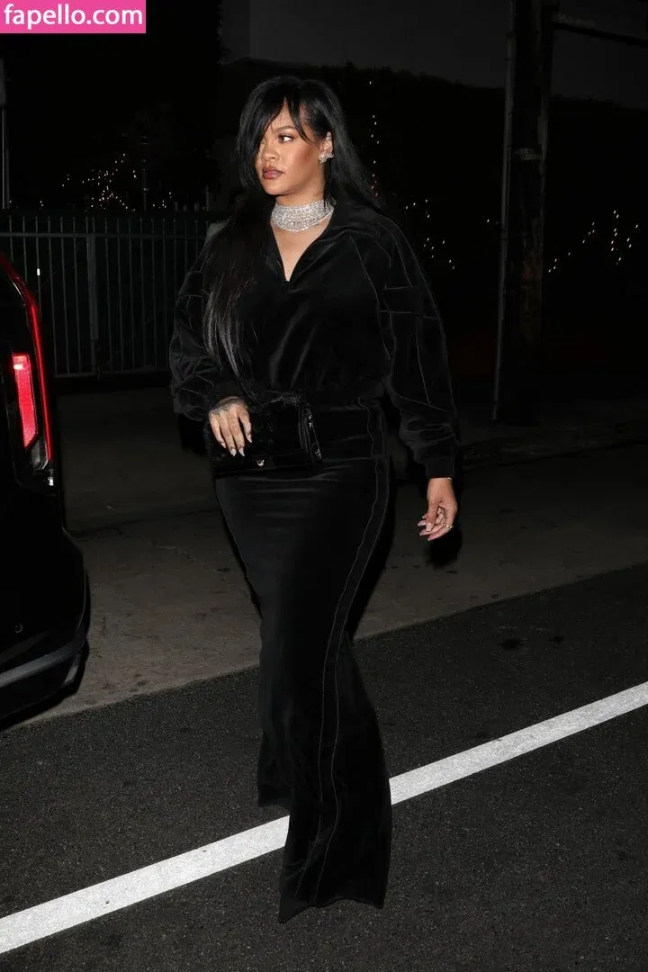 Rihanna Onlyfans Photo Gallery 