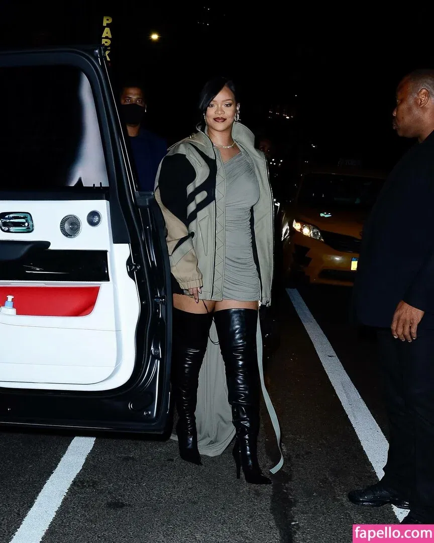 Rihanna Onlyfans Photo Gallery 