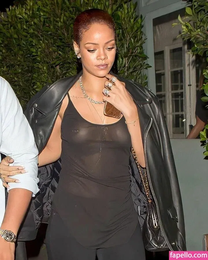 Rihanna Onlyfans Photo Gallery 