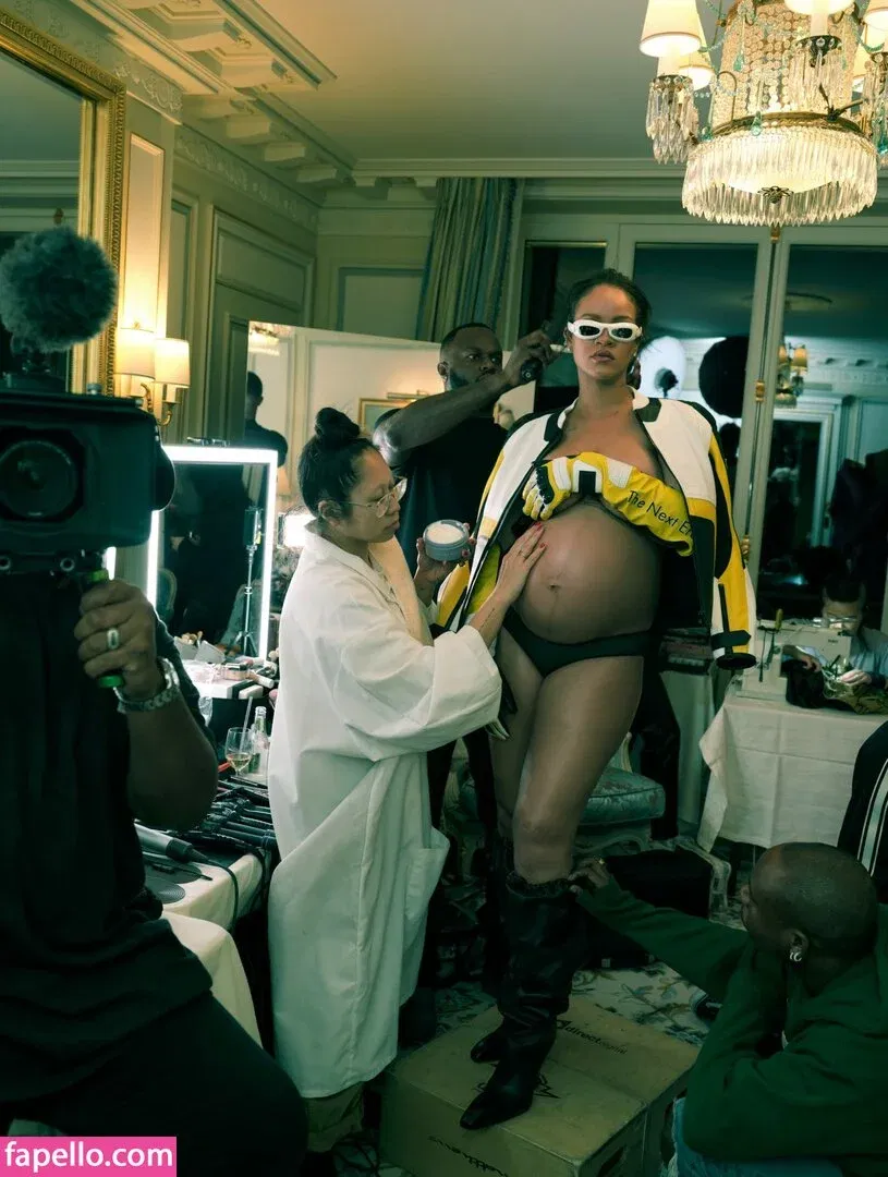 Rihanna Onlyfans Photo Gallery 