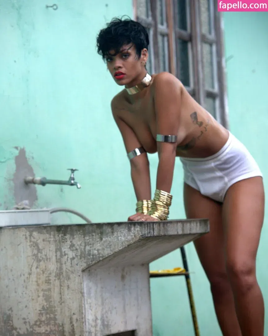 Rihanna Onlyfans Photo Gallery 