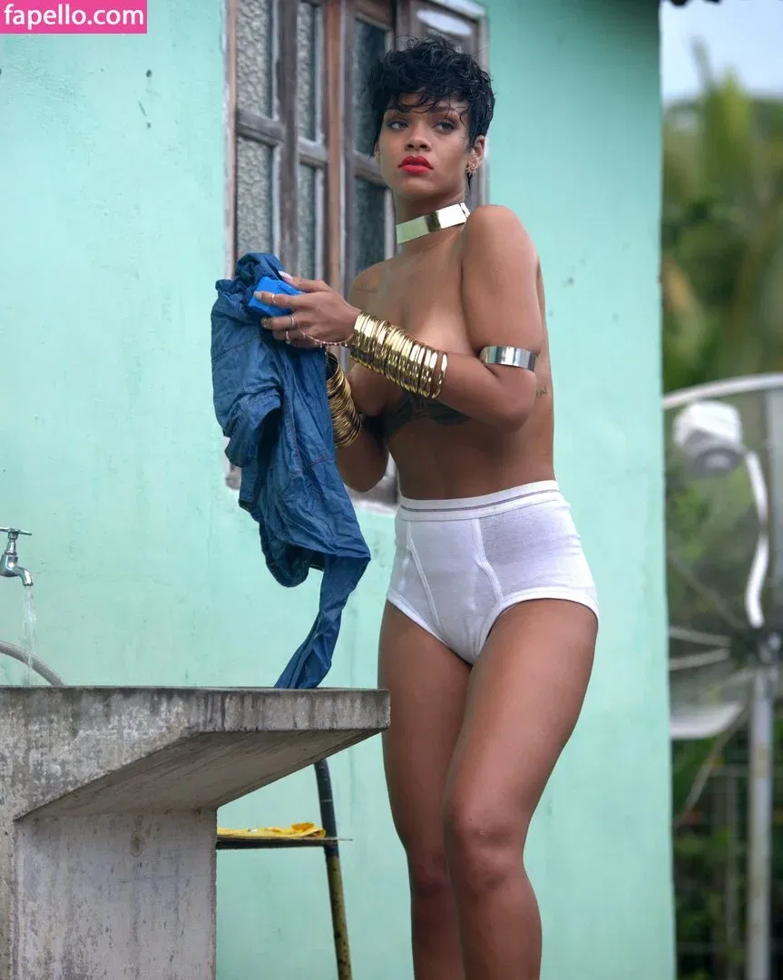 Rihanna Onlyfans Photo Gallery 