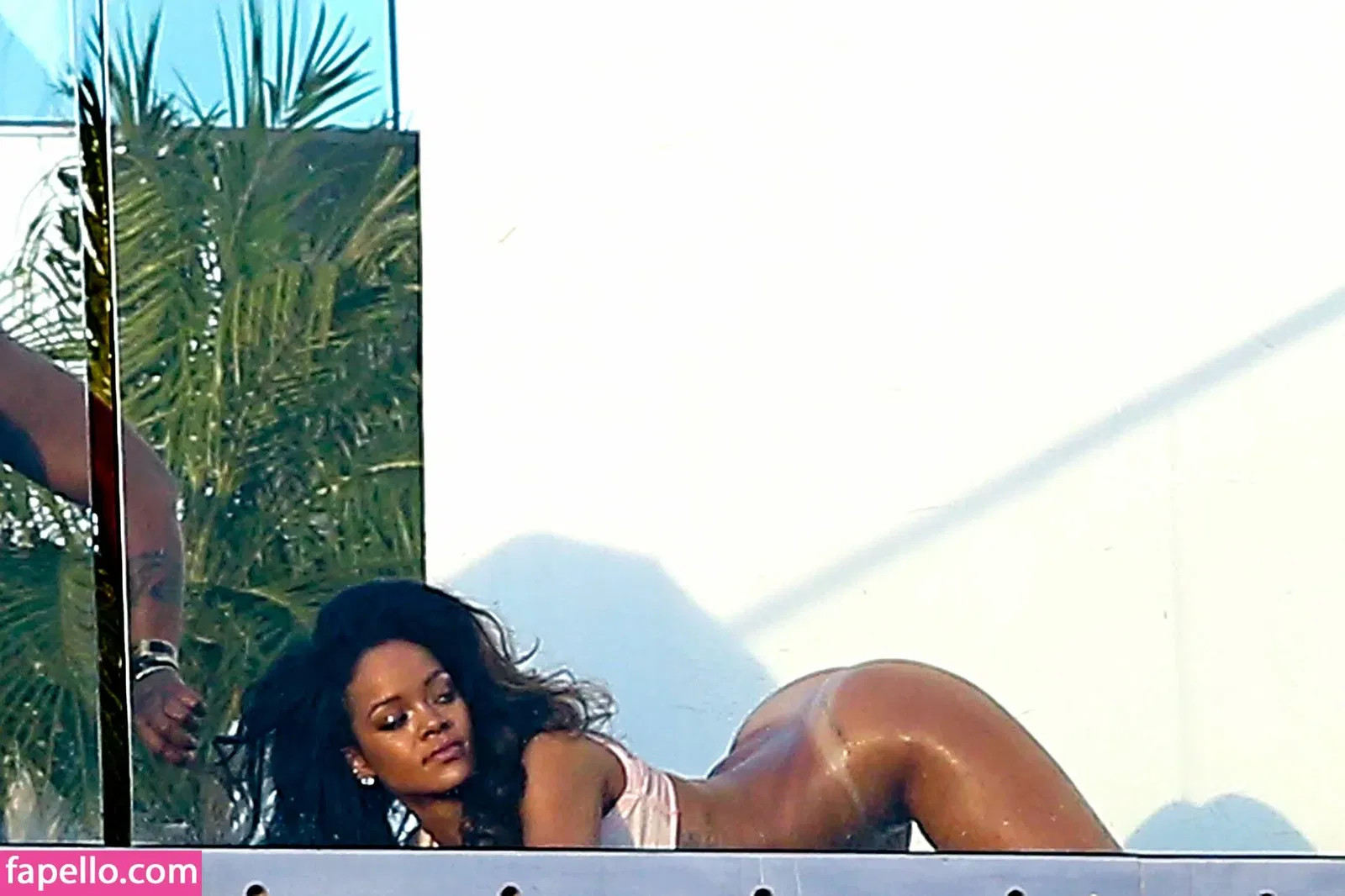 Rihanna Onlyfans Photo Gallery 