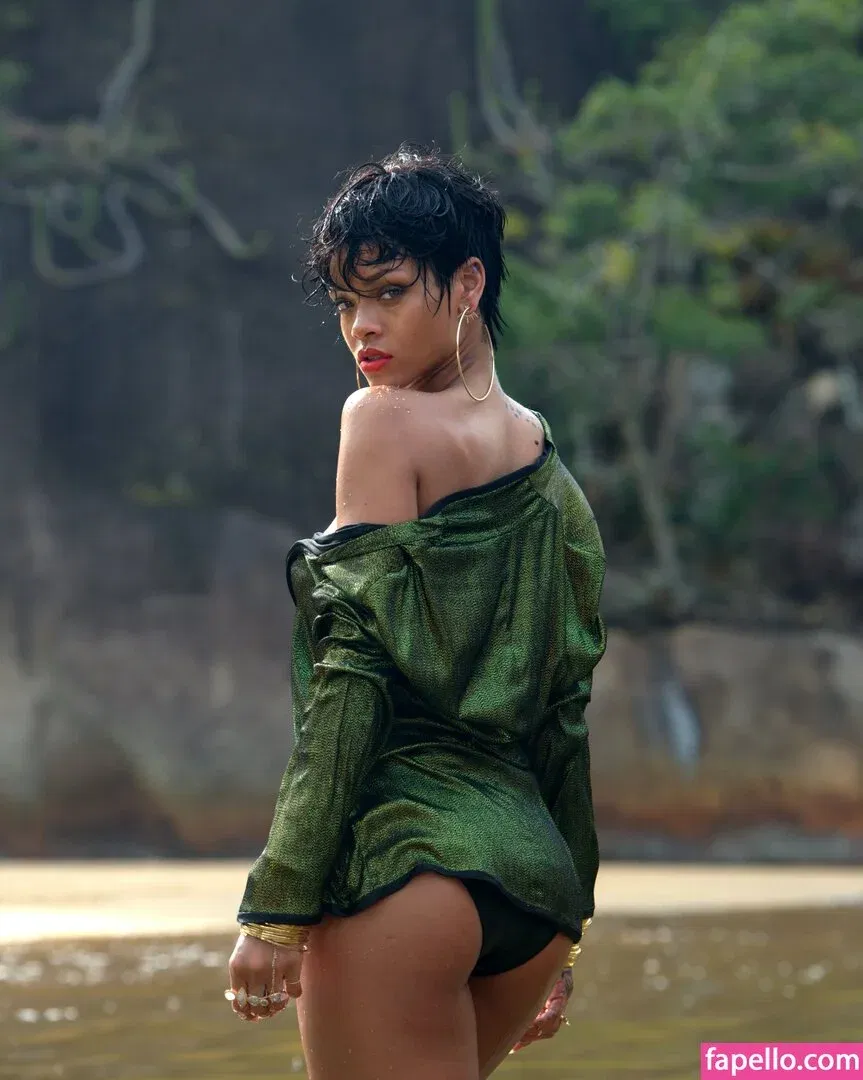 Rihanna Onlyfans Photo Gallery 