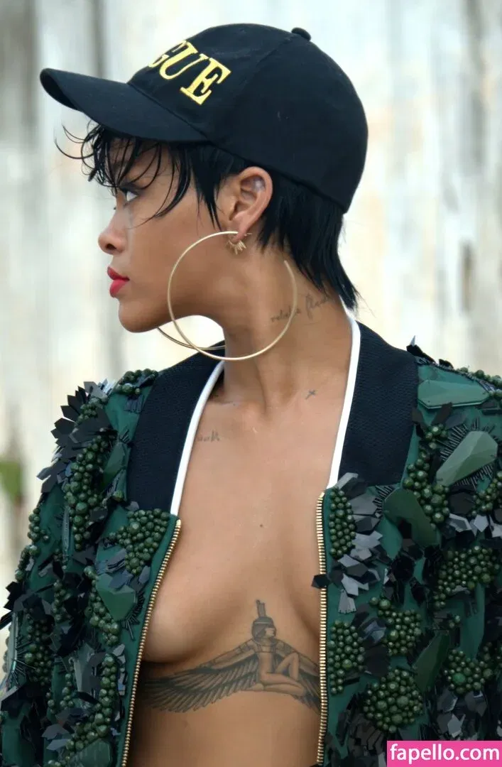 Rihanna Onlyfans Photo Gallery 