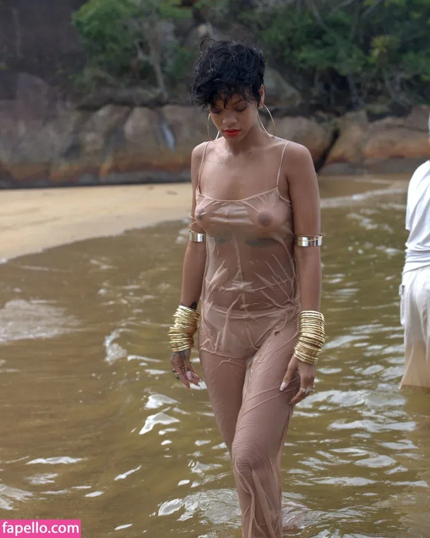 Rihanna Onlyfans Photo Gallery 
