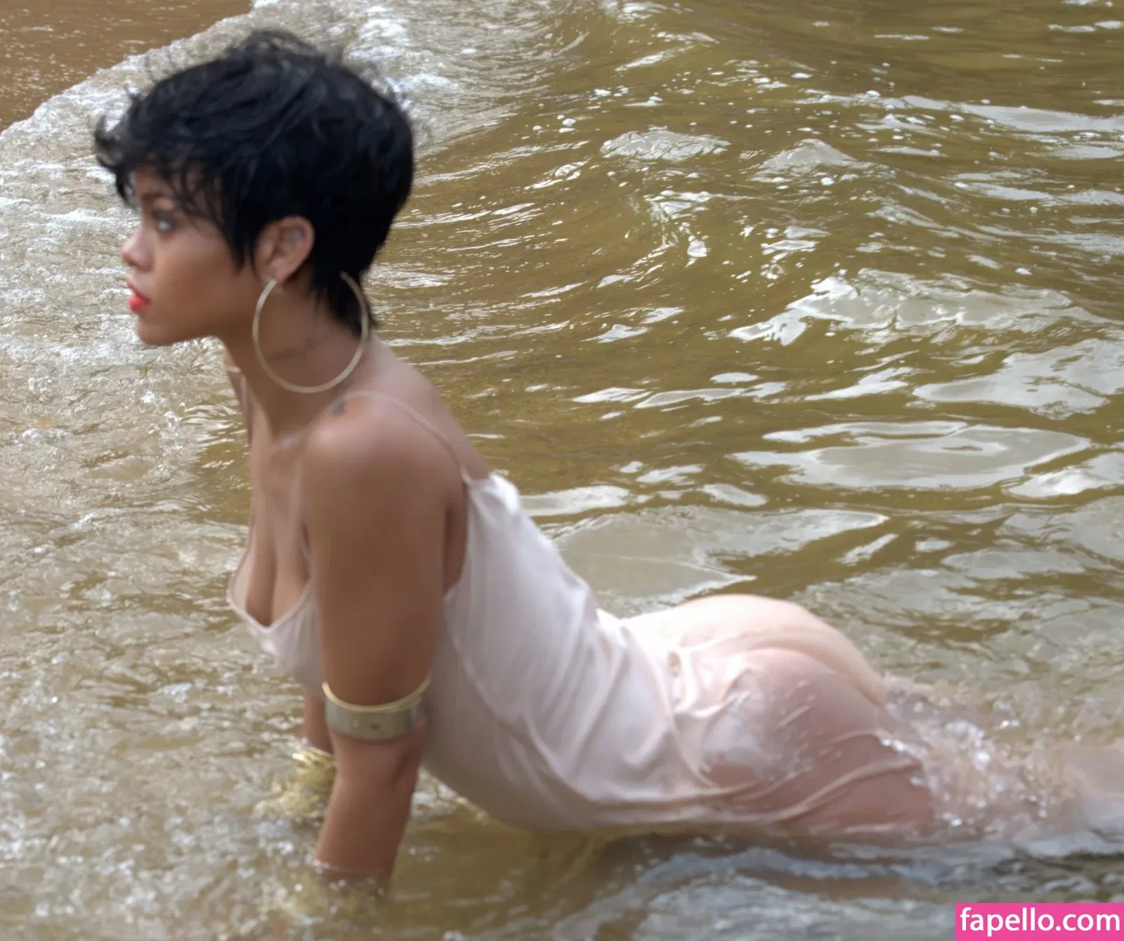 Rihanna Onlyfans Photo Gallery 