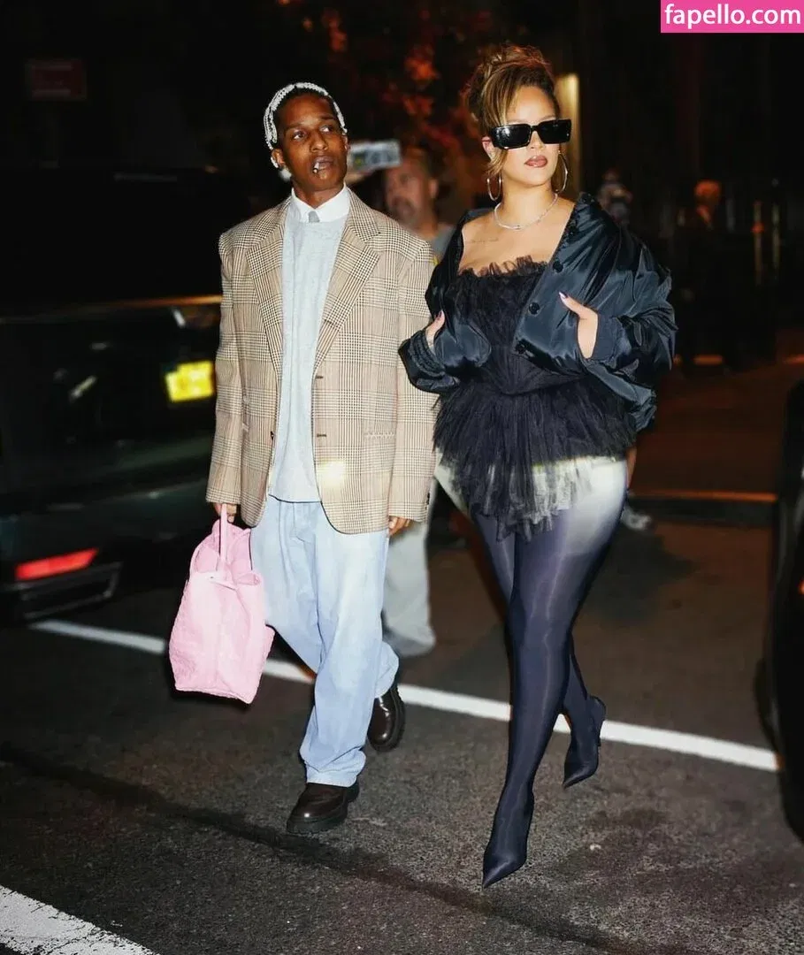 Rihanna Onlyfans Photo Gallery 