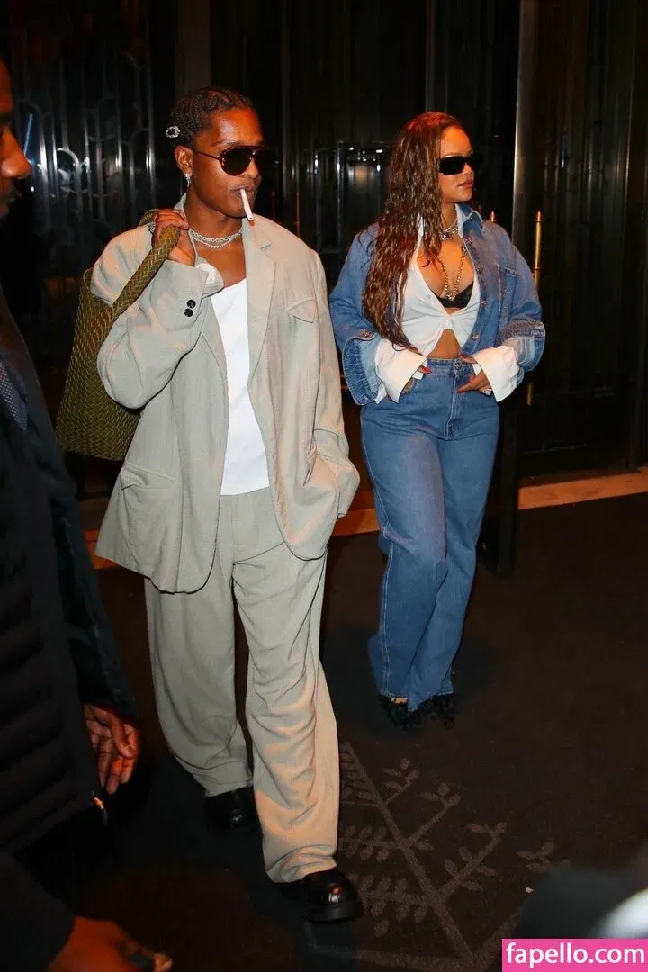 Rihanna Onlyfans Photo Gallery 