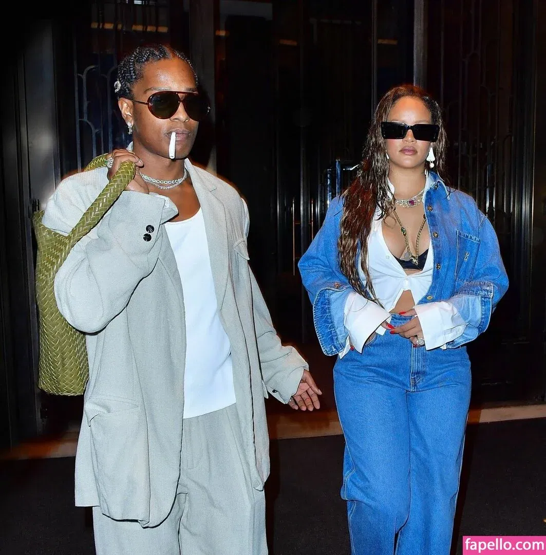 Rihanna Onlyfans Photo Gallery 