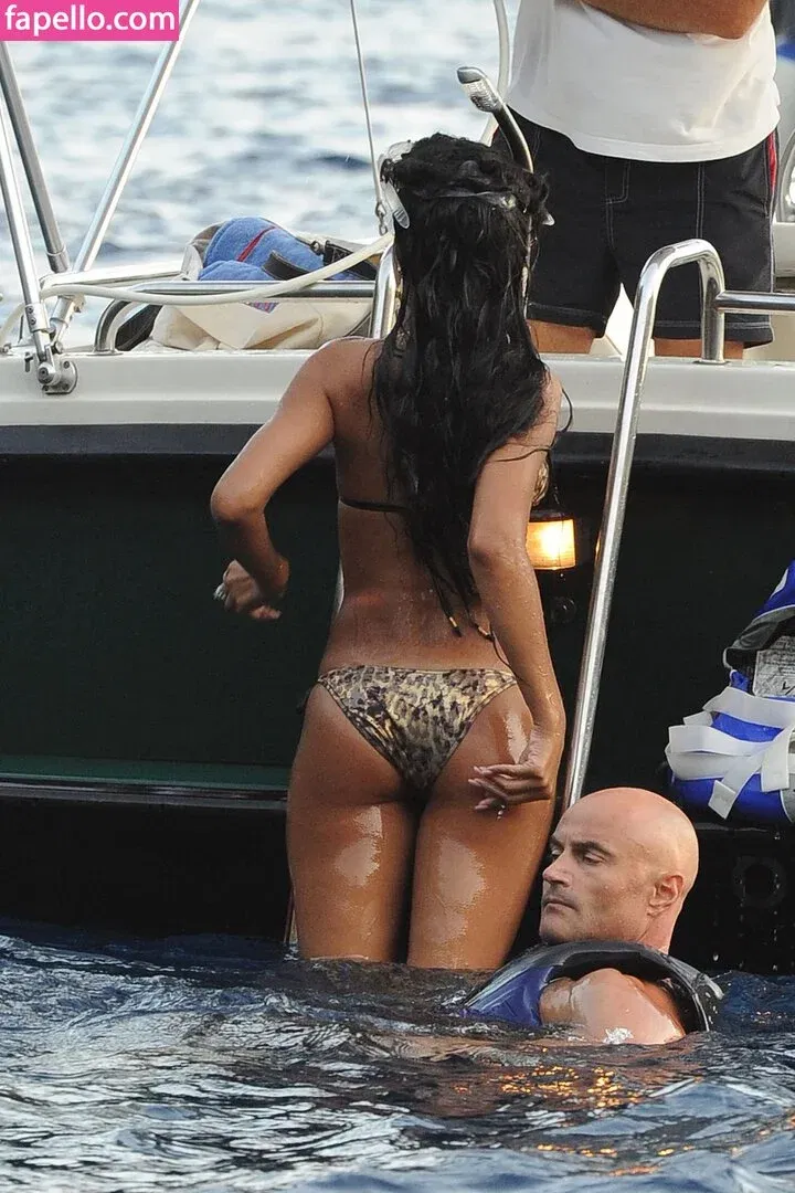 Rihanna Onlyfans Photo Gallery 