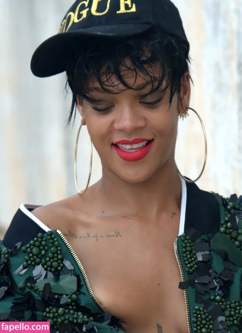 Rihanna Onlyfans Photo Gallery 