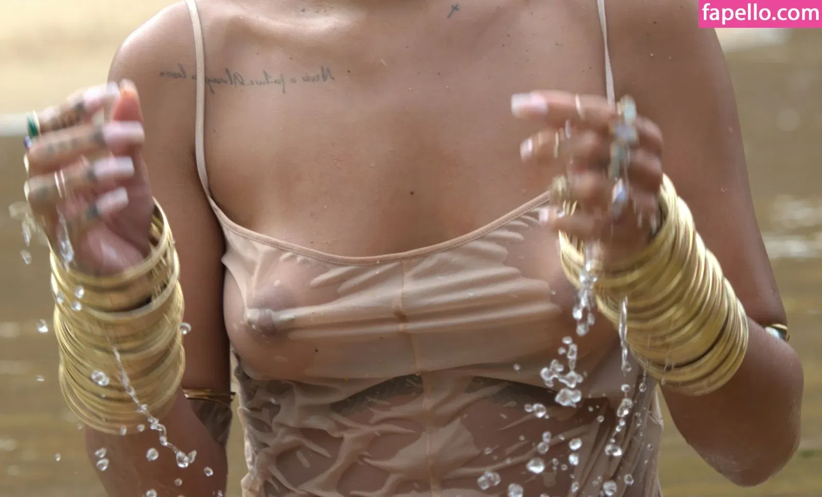 Rihanna Onlyfans Photo Gallery 