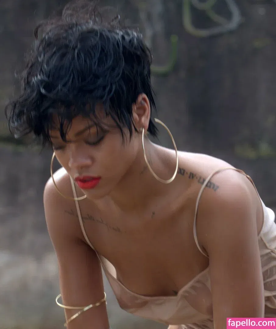 Rihanna Onlyfans Photo Gallery 