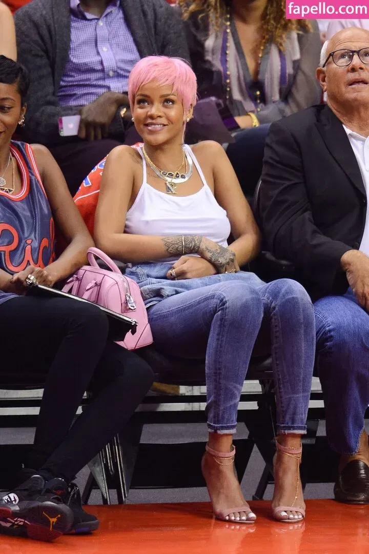 Rihanna Onlyfans Photo Gallery 