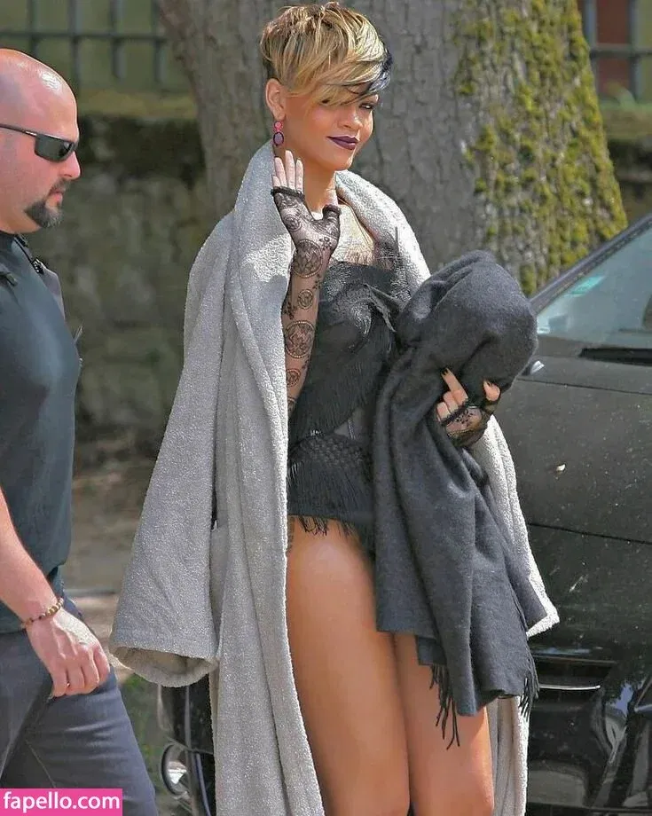 Rihanna Onlyfans Photo Gallery 