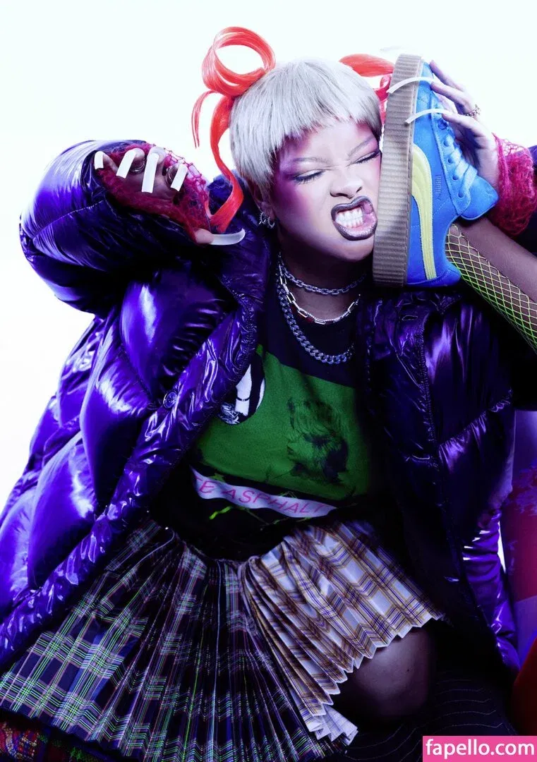 Rihanna Onlyfans Photo Gallery 