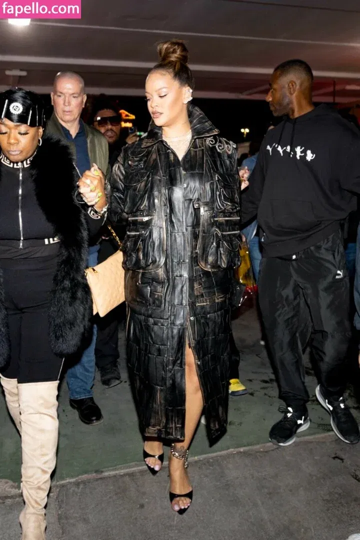 Rihanna Onlyfans Photo Gallery 