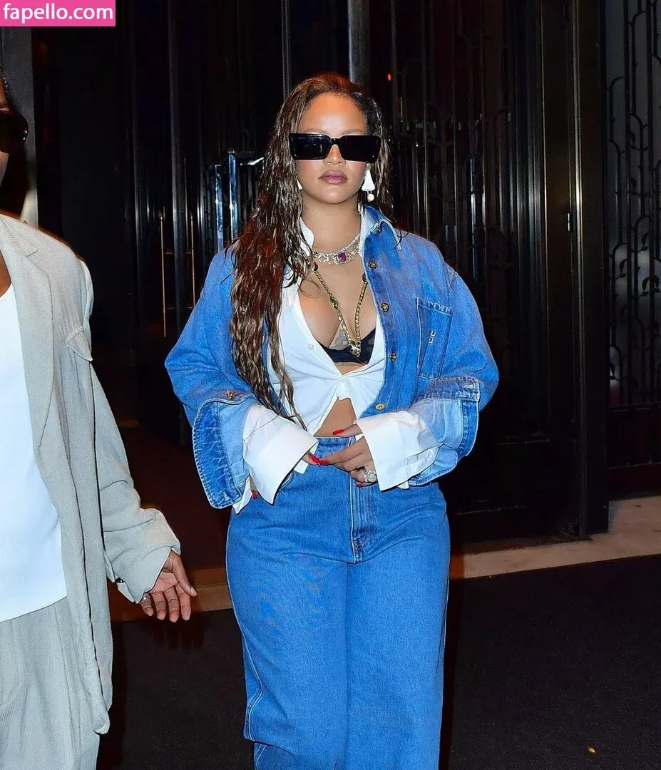 Rihanna Onlyfans Photo Gallery 