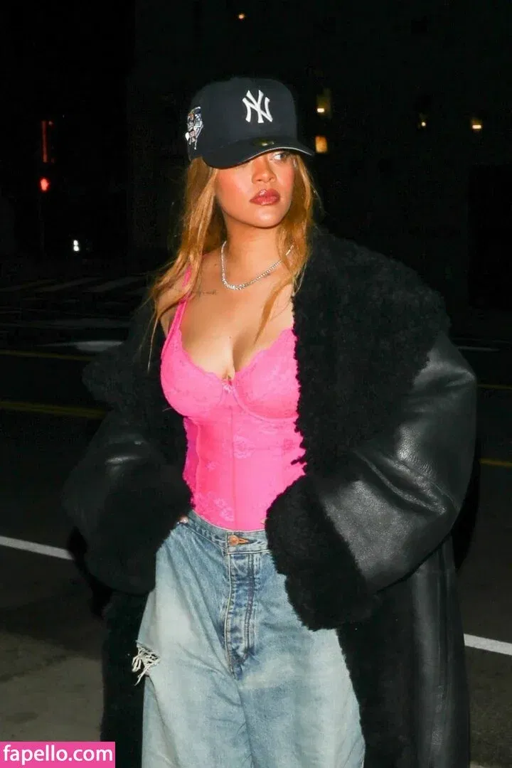 Rihanna Onlyfans Photo Gallery 