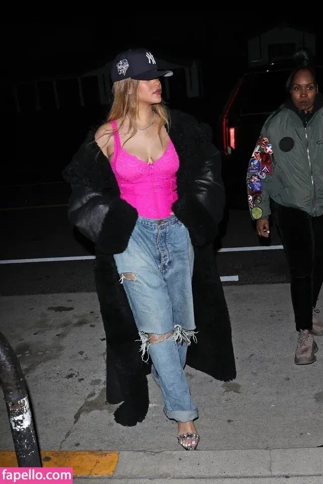 Rihanna Onlyfans Photo Gallery 