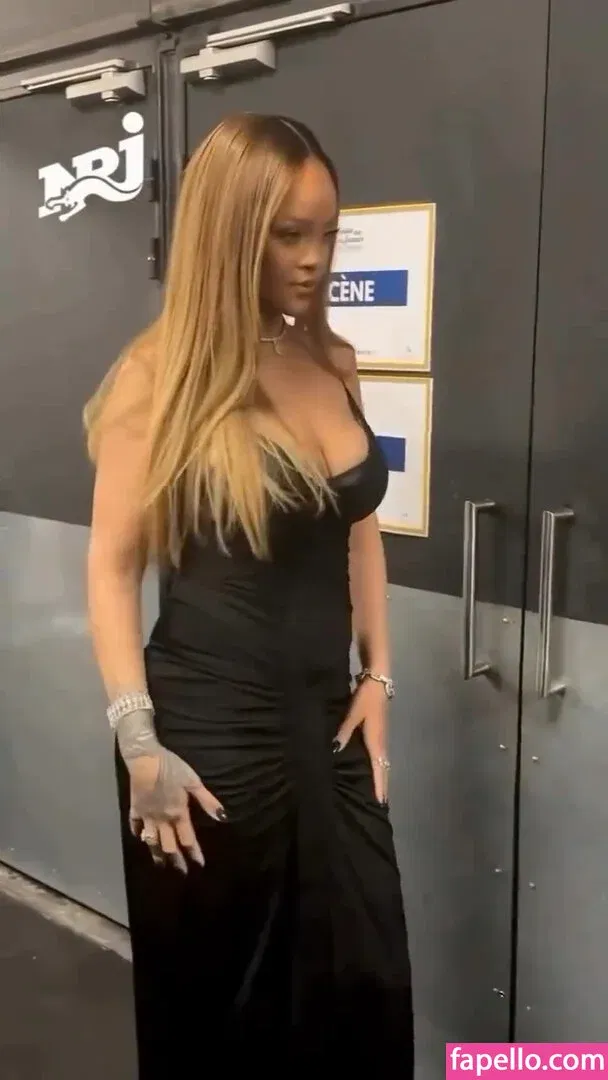 Rihanna Onlyfans Photo Gallery 