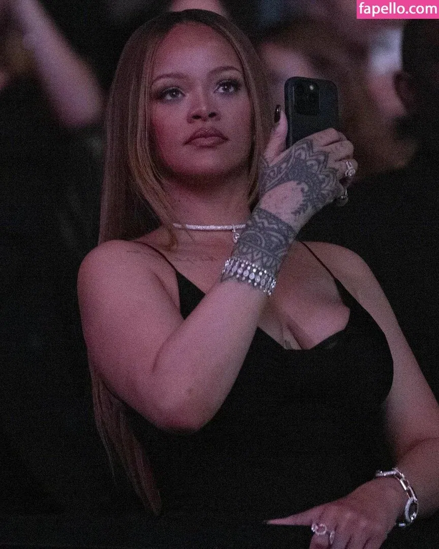 Rihanna Onlyfans Photo Gallery 
