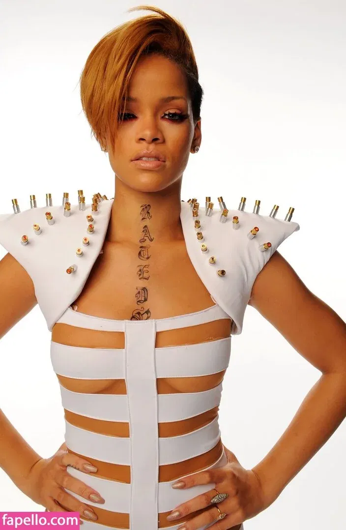 Rihanna Onlyfans Photo Gallery 