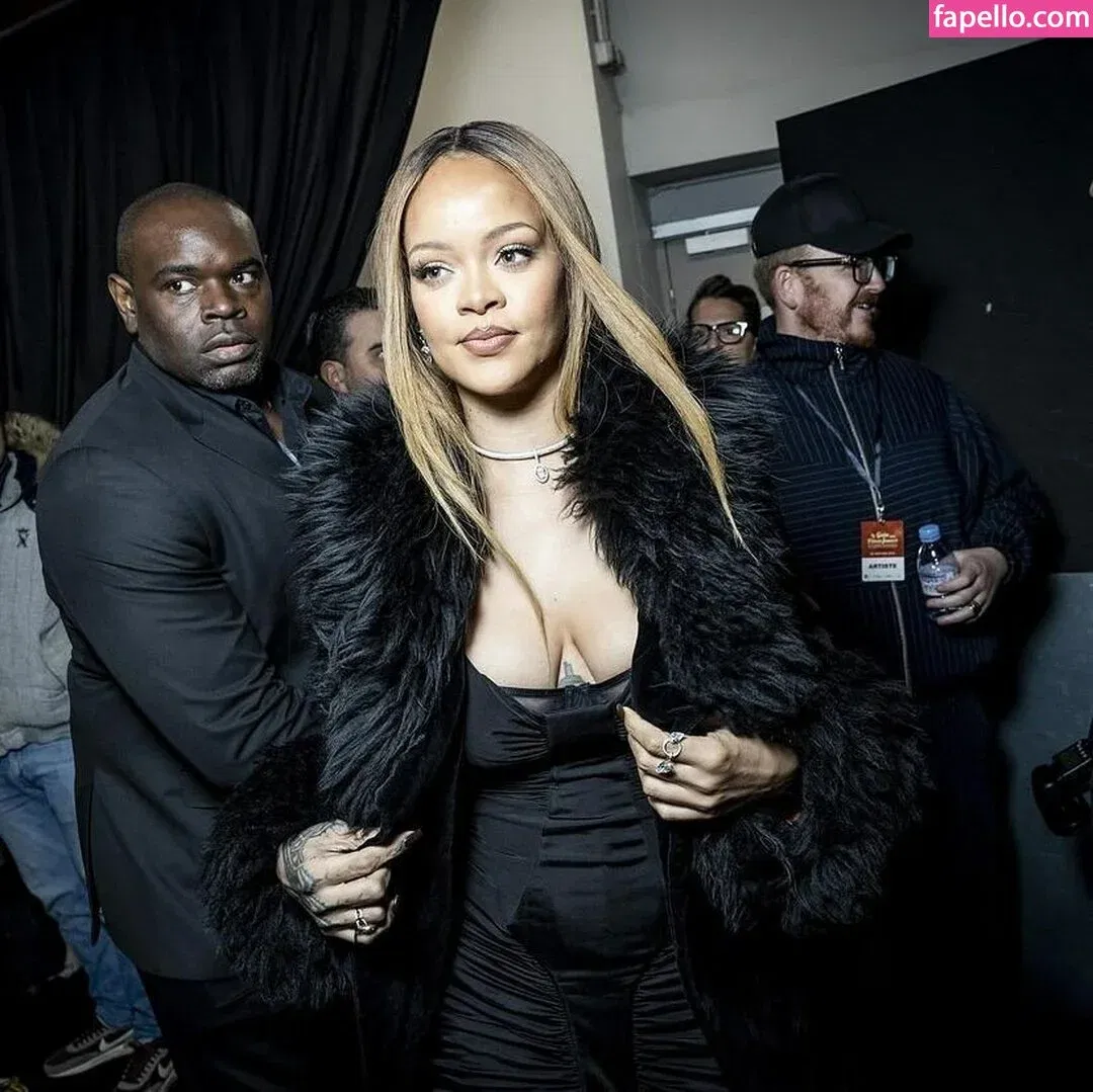 Rihanna Onlyfans Photo Gallery 