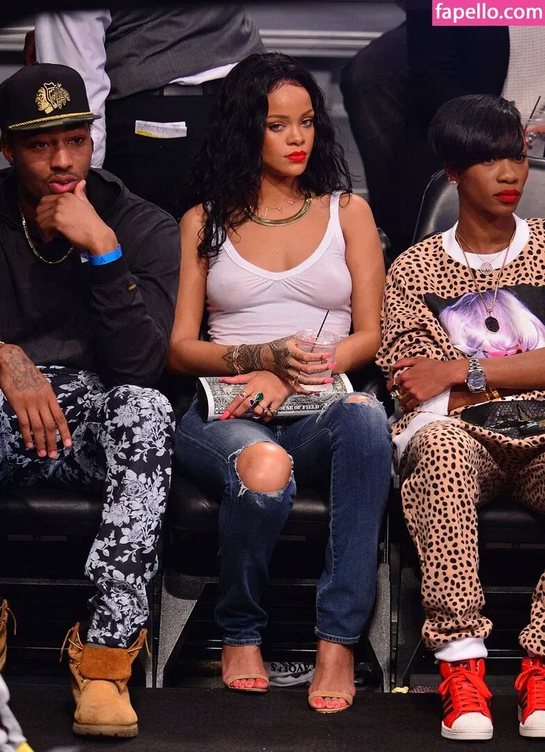 Rihanna Onlyfans Photo Gallery 