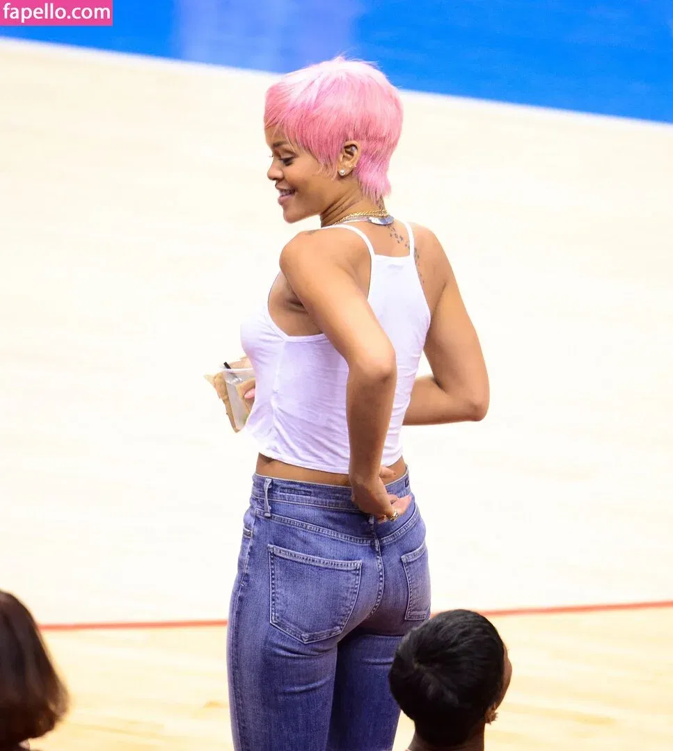 Rihanna Onlyfans Photo Gallery 