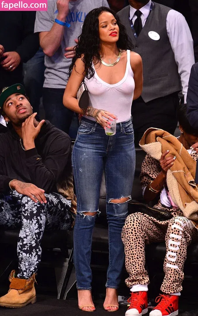 Rihanna Onlyfans Photo Gallery 