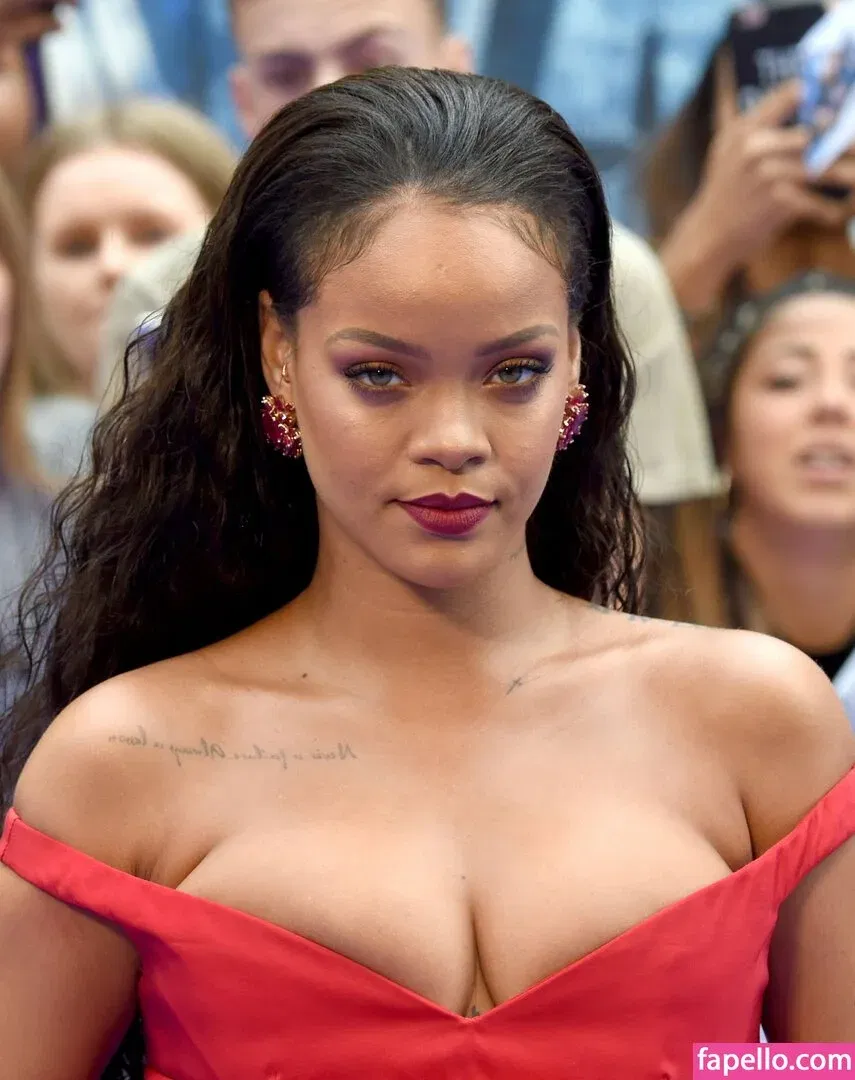 Rihanna Onlyfans Photo Gallery 