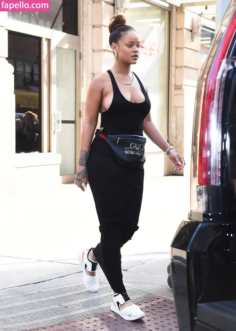 Rihanna Onlyfans Photo Gallery 