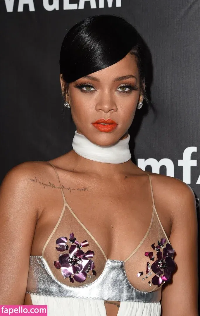 Rihanna Onlyfans Photo Gallery 