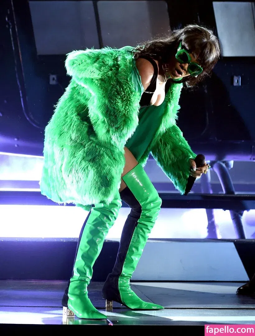 Rihanna Onlyfans Photo Gallery 