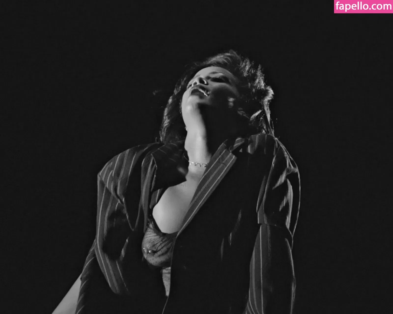 Rihanna Onlyfans Photo Gallery 