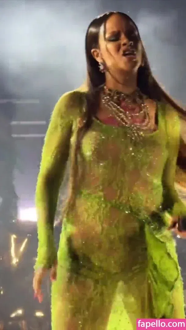 Rihanna Onlyfans Photo Gallery 