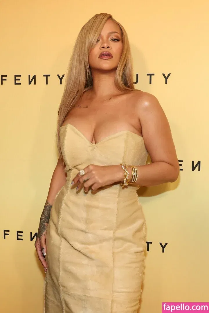 Rihanna Onlyfans Photo Gallery 