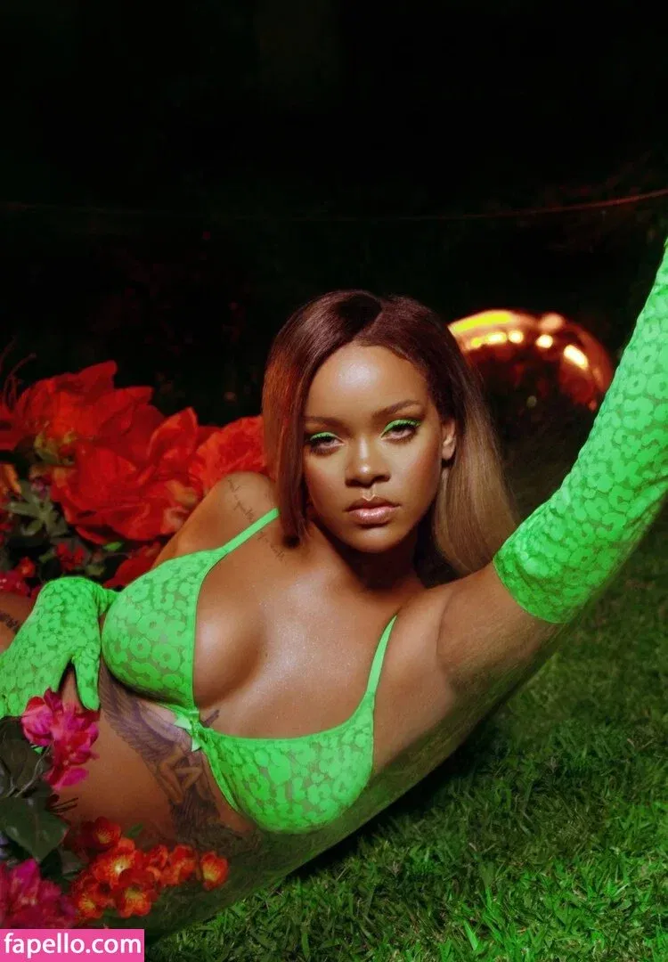 Rihanna Onlyfans Photo Gallery 